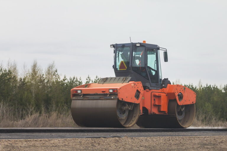 Blended Training - Pembinaan dan Sertifikasi K3 Operator Compactor Roller by KEMNAKER RI