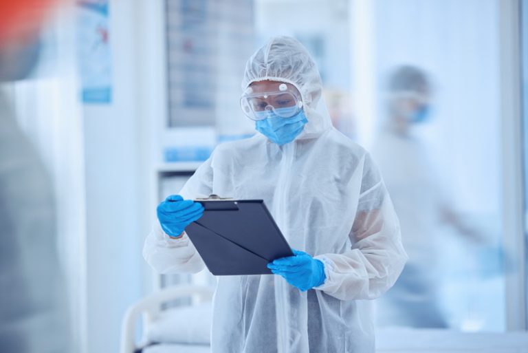 Occupational Health & Safety in Healthcare: Perlindungan Tenaga Medis dan Non-Medis