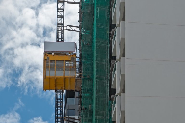 Pembinaan dan Sertifikasi Operator Passanger Hoist by KEMNAKER RI